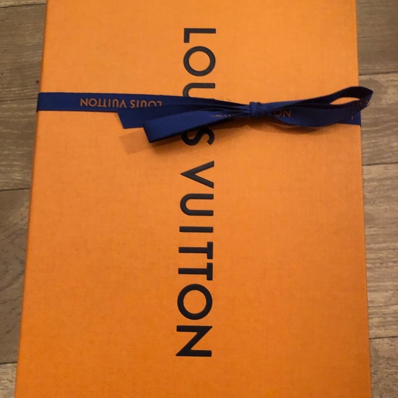 Louis Vuitton loafers - Picture 4 of 4